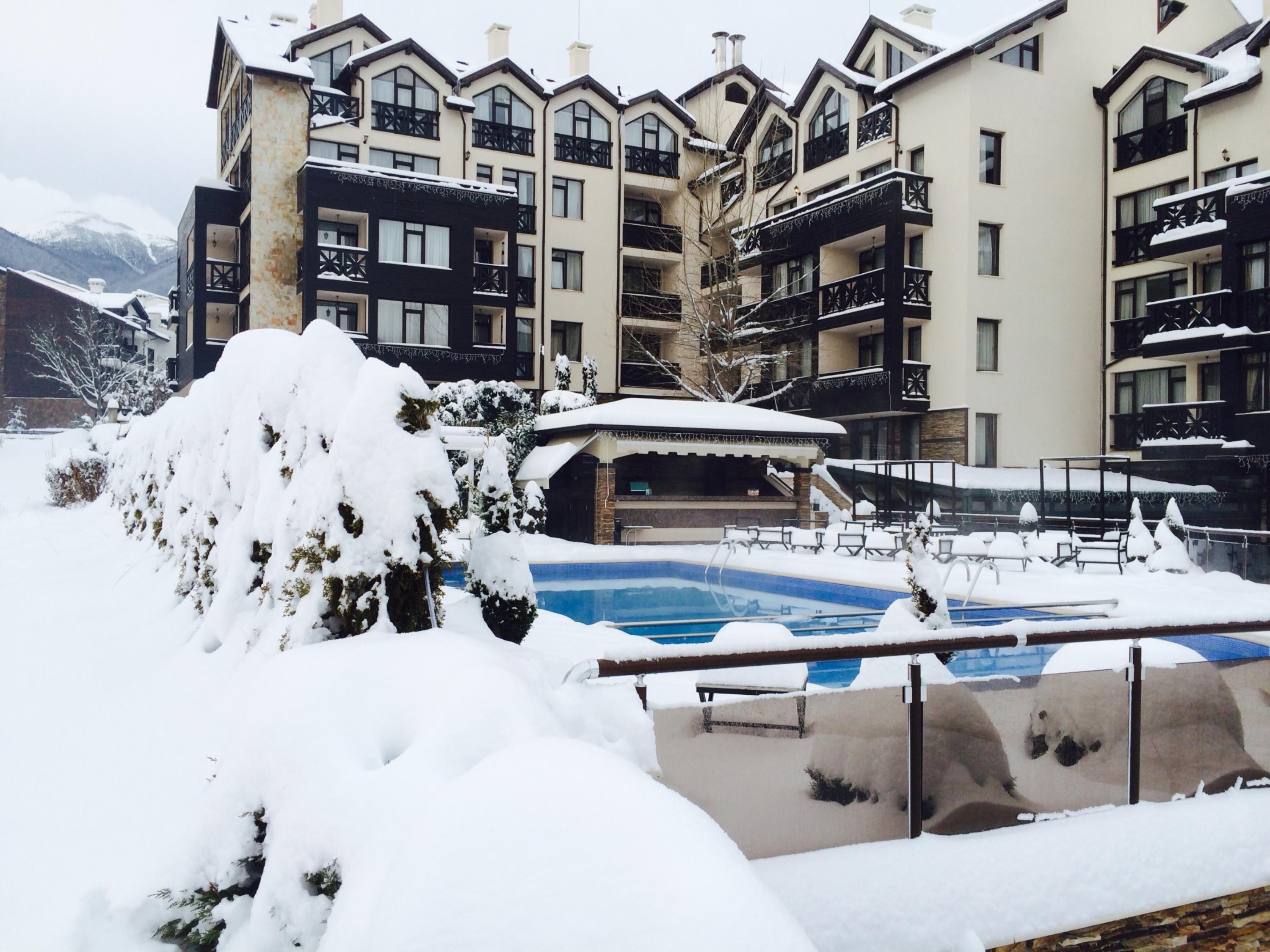 Premier Luxury Mountain Resort Bansko Exterior foto The complex in winter