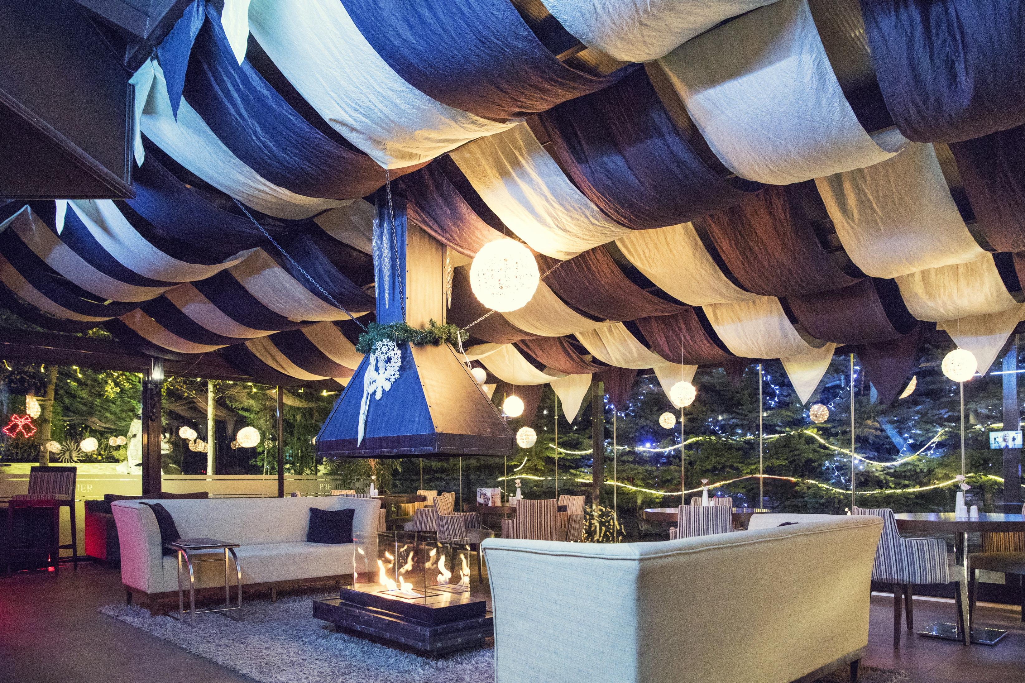 Premier Luxury Mountain Resort Bansko Exterior foto The interior of the restaurant