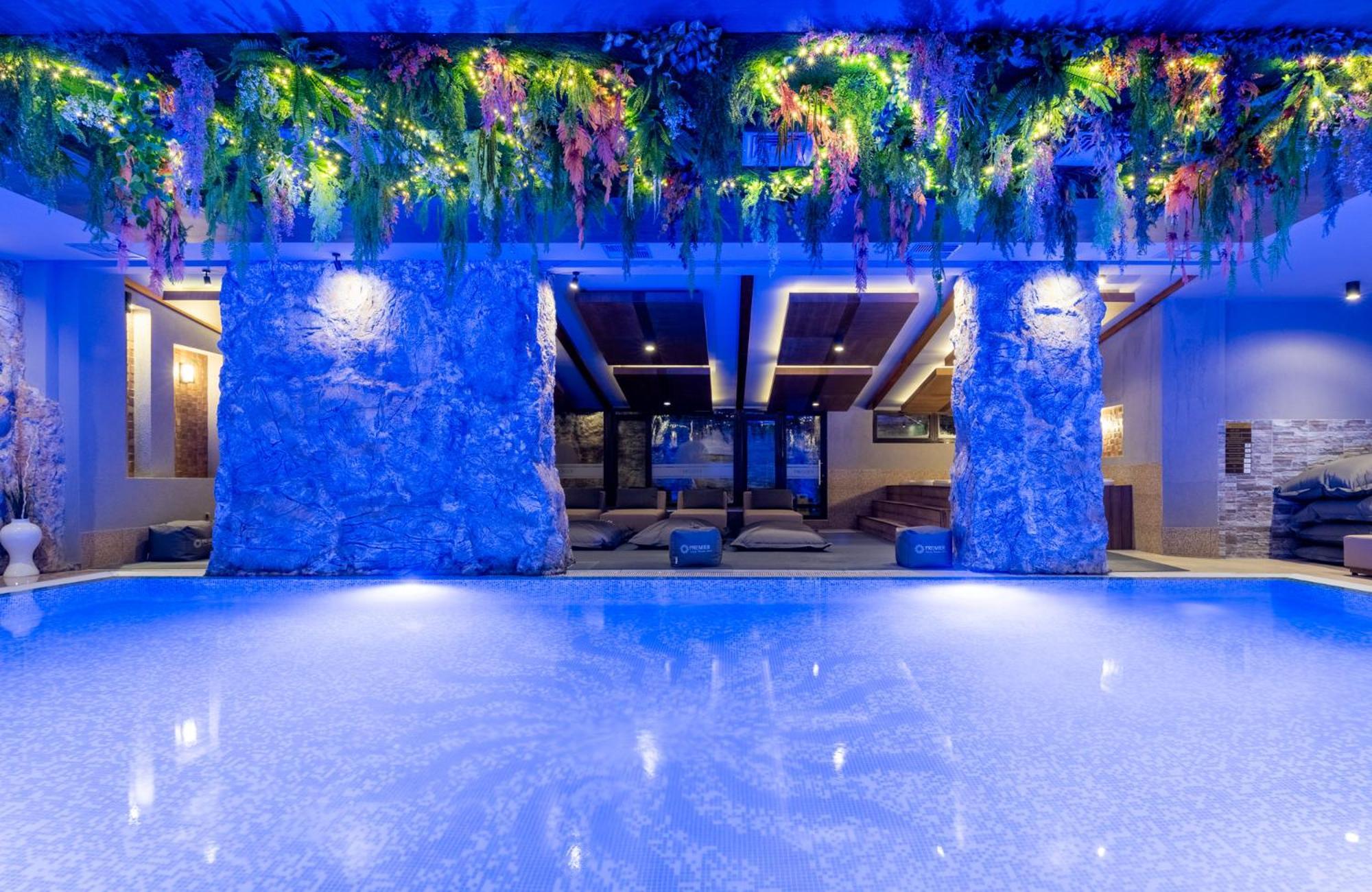Premier Luxury Mountain Resort Bansko Exterior foto The interior of the hotel